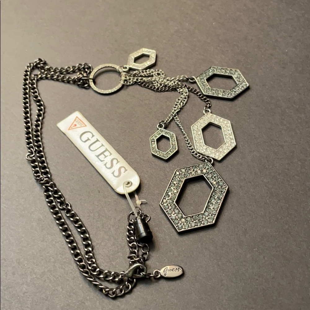 GUESS necklace - Picture 3 of 13